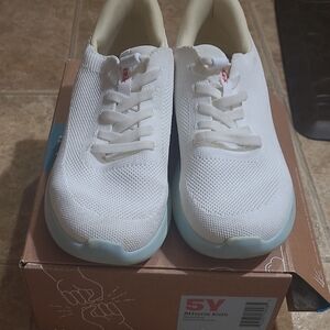 Big Kids Kizik Athens Hands-free Sneakers